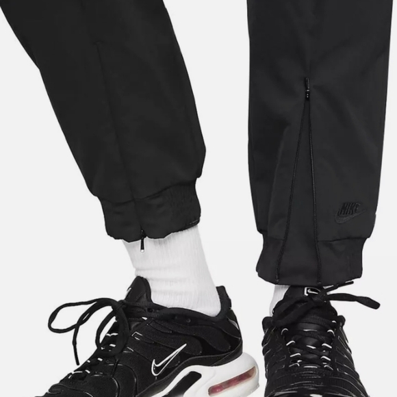 NWT Women's Nike Tech Pack dri-fit pants - Picture 4 of 12